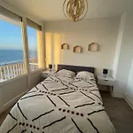 Des Falaises Apartament *