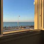 Des Falaises Apartament *