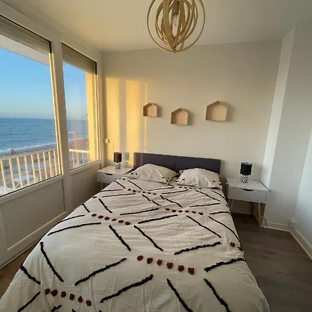 Des Falaises Lejlighed *