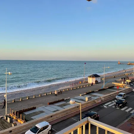 Des Falaises Apartament