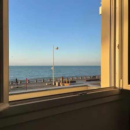 Des Falaises Apartment *